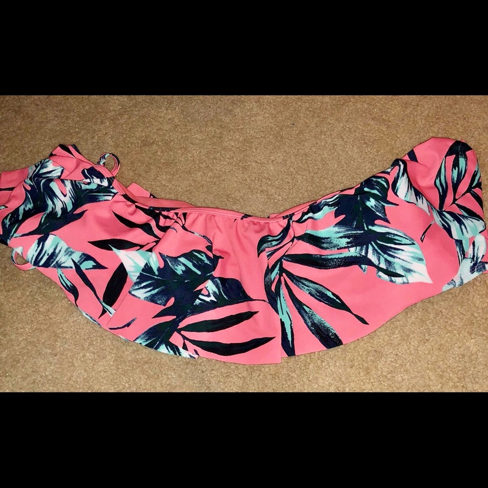 Old Navy bathing suit top 👙